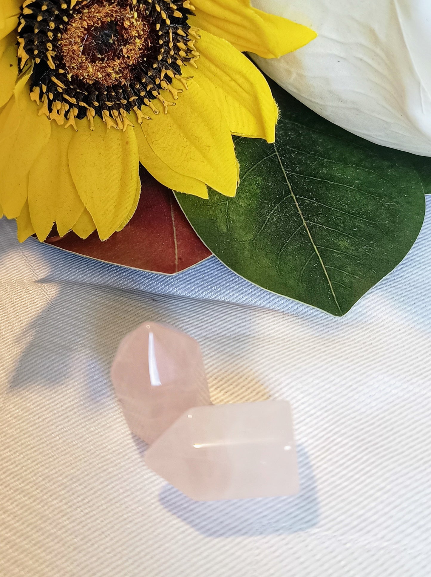 Mixed Mini Tower Point, Generators, Reiki Energy, Meditation or even home Deco,how ever you want to use this beautiful mini tower crystals.