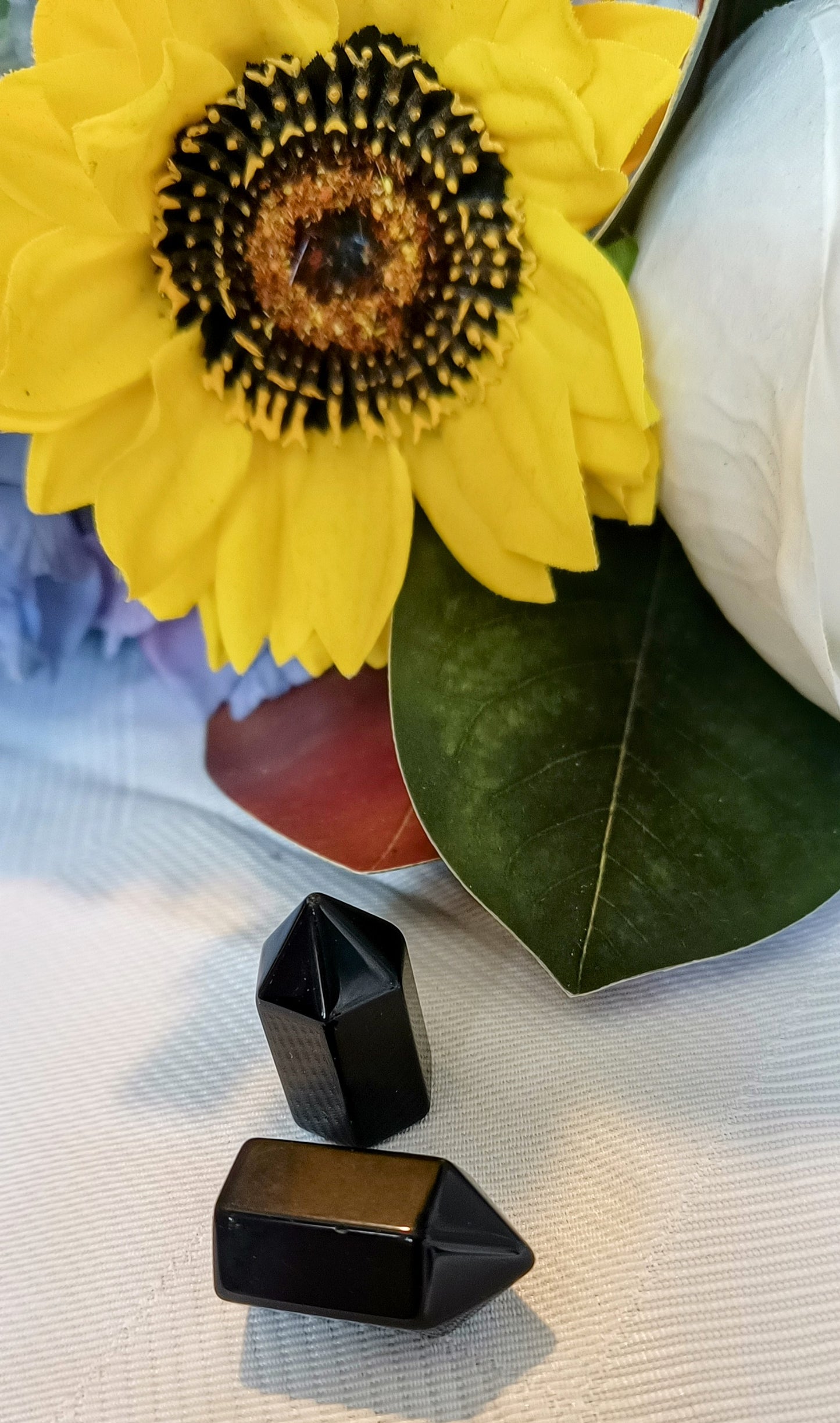 Mixed Mini Tower Point, Generators, Reiki Energy, Meditation or even home Deco,how ever you want to use this beautiful mini tower crystals.