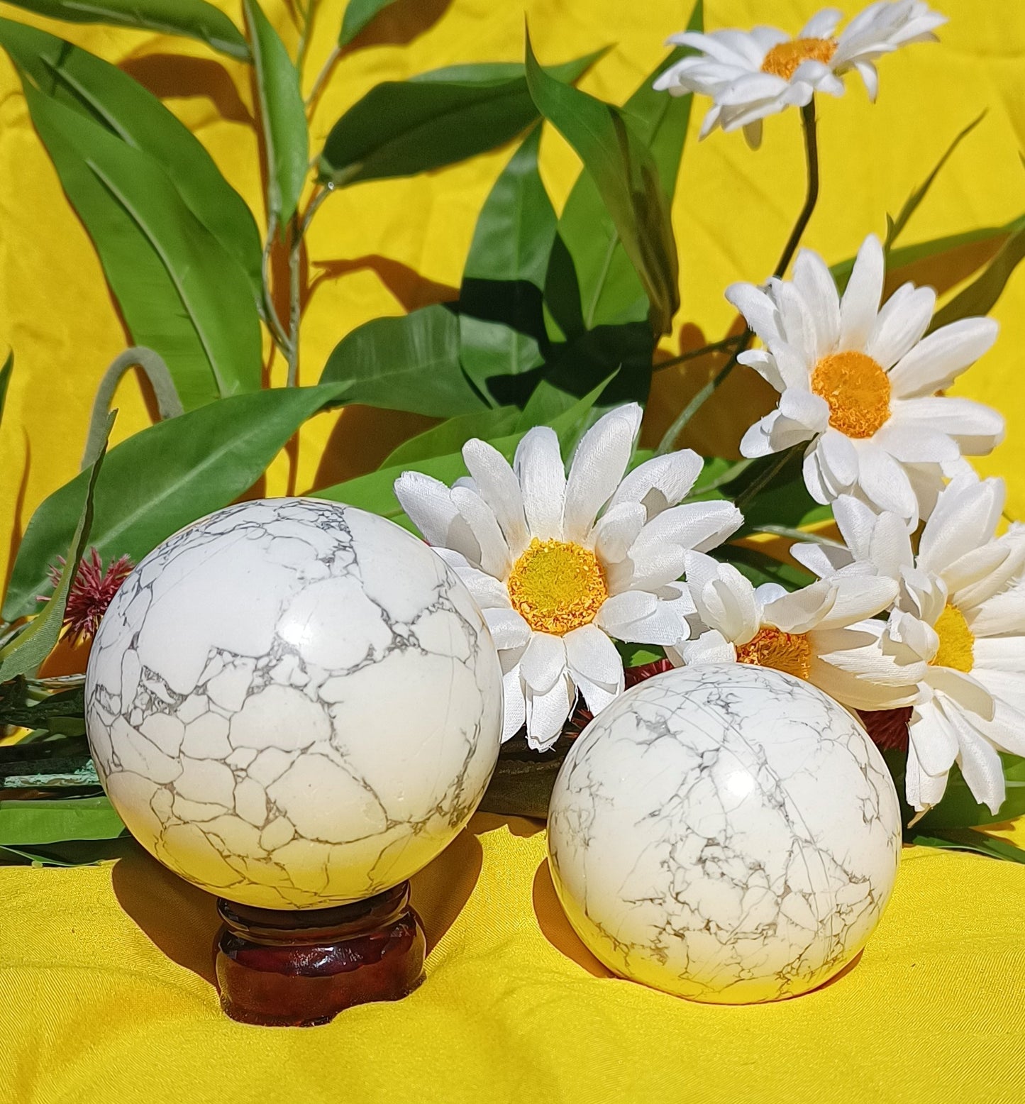 White Howlite Crystal Sphere -8cm ( stand NOT included)